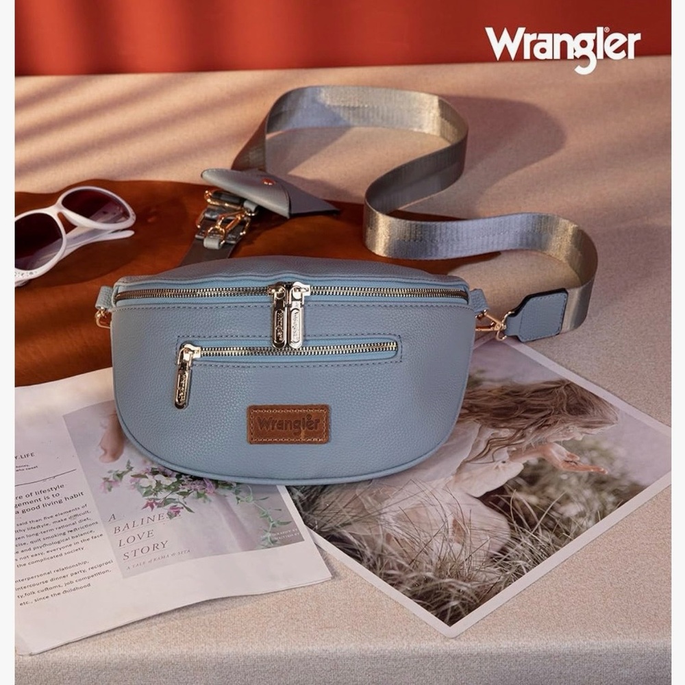 ✨HP✨ Wrangler Belt Bag